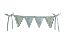 Load image into Gallery viewer, Bonne Mere Glitter Stars Bunting - DUCKEGG
