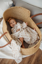 Load image into Gallery viewer, MUSLIN SWADDLE - WILD FLOWER WHITE