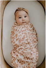 Load image into Gallery viewer, MUSLIN SWADDLE - MAGNOLIA TREE BROWN