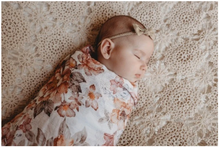 Load image into Gallery viewer, MUSLIN SWADDLE - SUNSET FLORAL
