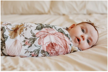 Load image into Gallery viewer, MUSLIN SWADDLE - GARDEN FLORAL - WHITE