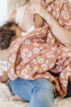 Load image into Gallery viewer, MUSLIN SWADDLE - DAISY CLAY BROWN