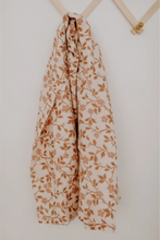 Load image into Gallery viewer, MUSLIN SWADDLE - MAGNOLIA TREE BROWN
