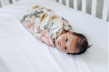 Load image into Gallery viewer, MUSLIN SWADDLE - GARDEN FLORAL - WHITE
